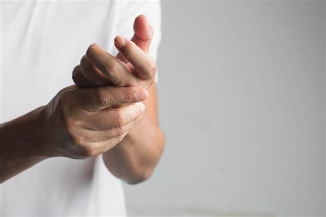 Lamig Sa Katawan At Likod: 6 Questions Answered By A Doctor.